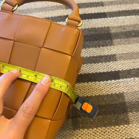 J.Mclaughlin Women’s Garance Woven Leather Handbag Crossbody Bag Tan Resortwear - Picture 13 of 14